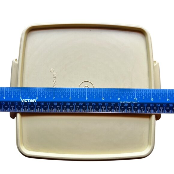 Tupperware Portable Food Set With Insets & Handle - Yellow Plastic Containers - Picture 9 of 12